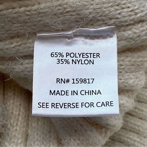 NWT Altar'd State Off White Oversized FuzzyTurtleneck Ribbed Sweater Size Medium - Picture 12 of 16